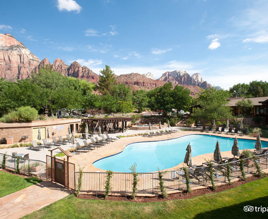 Desert Pearl Inn (Springdale, UT): What to Know BEFORE You Bring Your ...