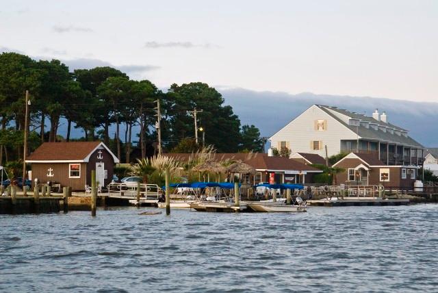 Snug Harbor Marina And Cottages Chincoteague Island Va What To