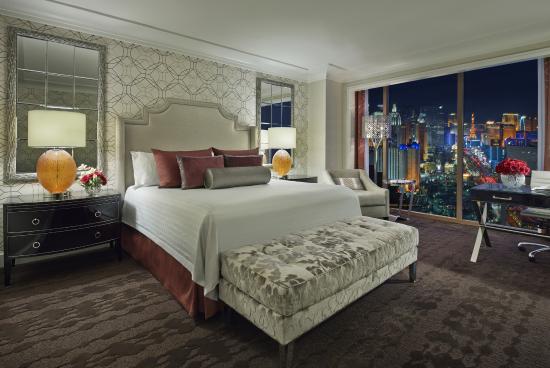 Four Seasons Hotel Las Vegas Las Vegas Nv What To Know