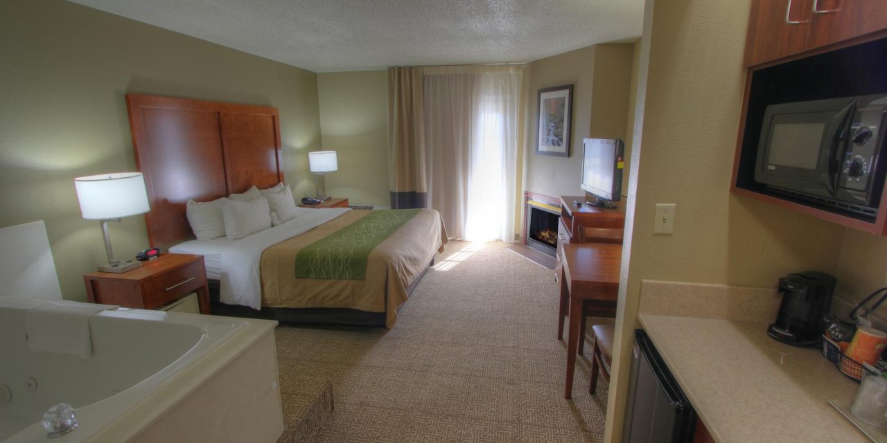 Comfort Inn Suites At Dollywood Lane Pigeon Forge Tn What To