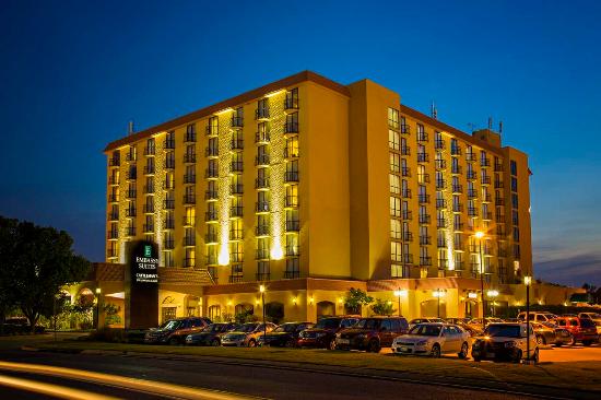 Embassy Suites by Hilton Tulsa - I-44 (Tulsa, OK): What to Know BEFORE ...