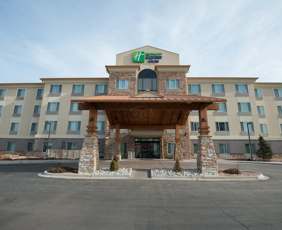 Holiday Inn Express Denver Airport (Denver, CO): What to Know BEFORE ...