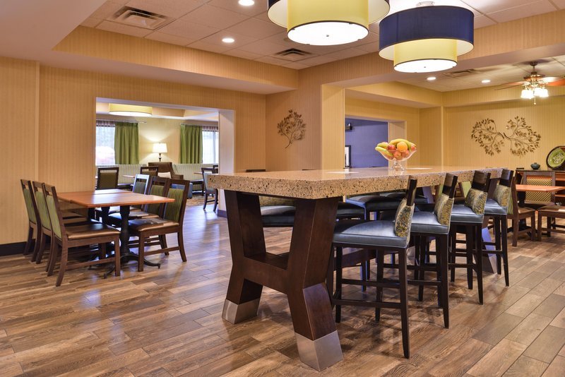 Hampton Inn Harrisonburg South (Harrisonburg, VA): What to Know BEFORE ...