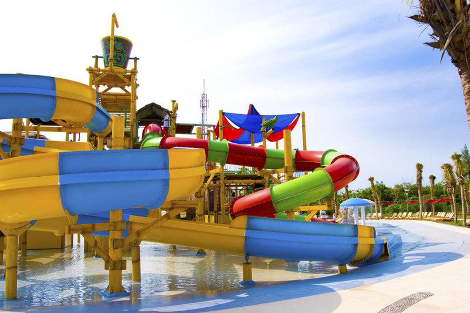 water slides cancun