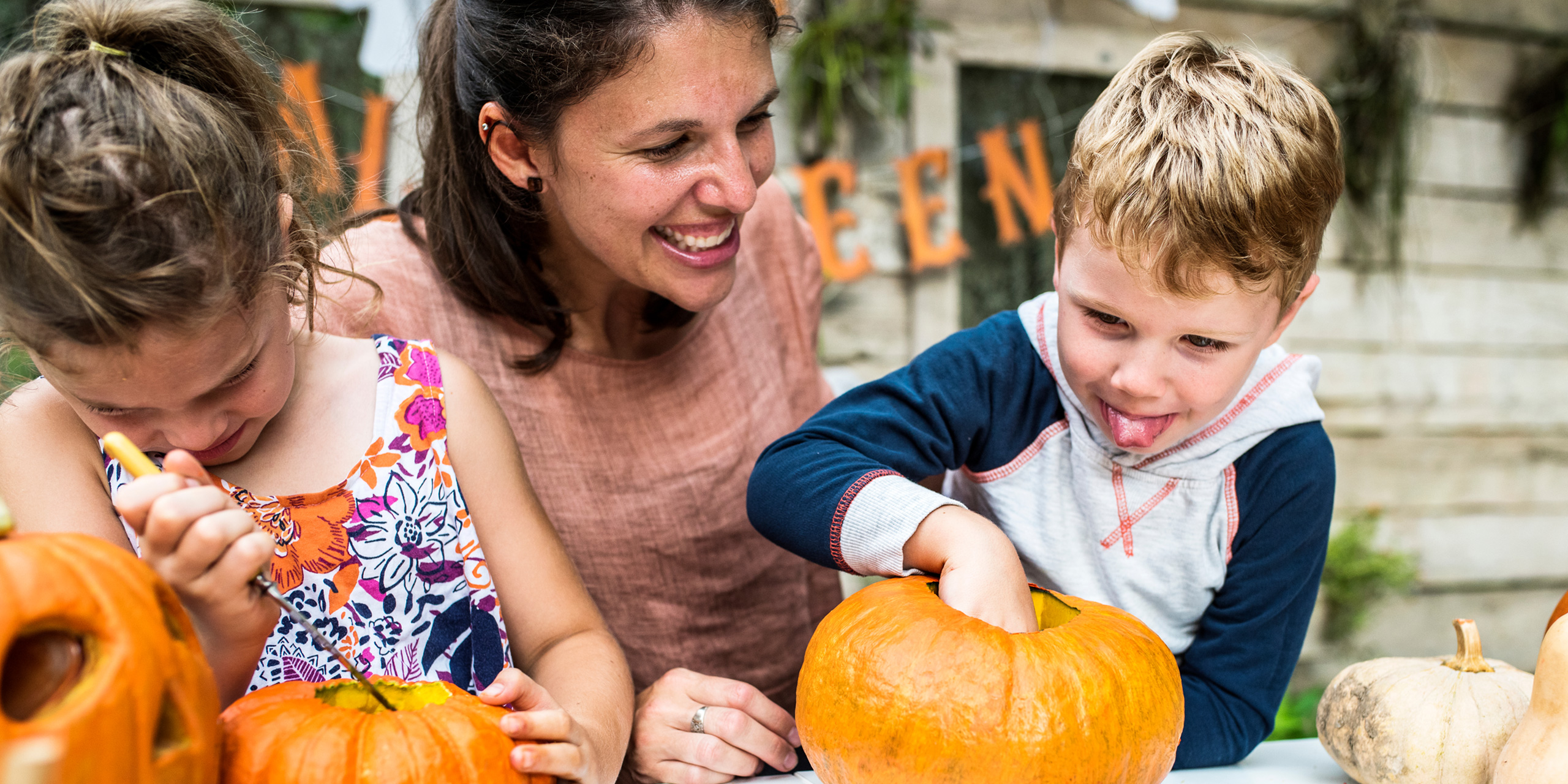 30 Fun Fall Activities for Kids This Year