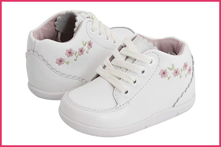 stride rite first walking shoes
