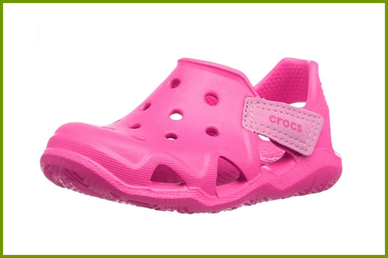 crocs water shoes womens