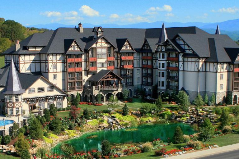 The Inn at Christmas Place (Pigeon Forge, TN): What to Know BEFORE You