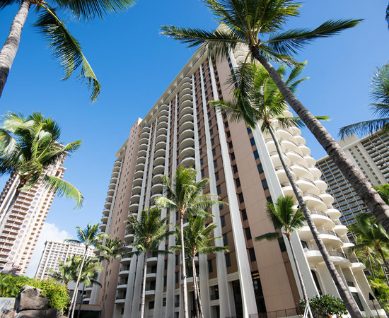 Hilton Grand Vacations Suites at Hilton Hawaiian Village (Honolulu, HI ...