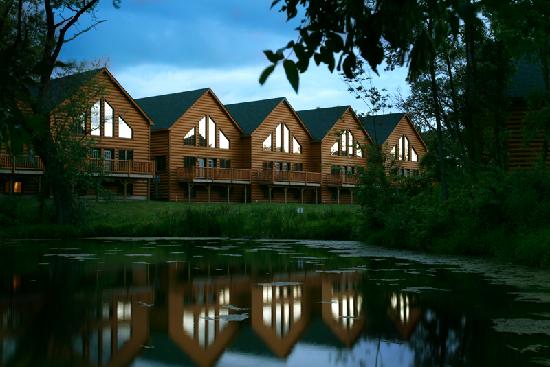 Grizzly Jack's Grand Bear Resort (Utica, IL): What to Know BEFORE You