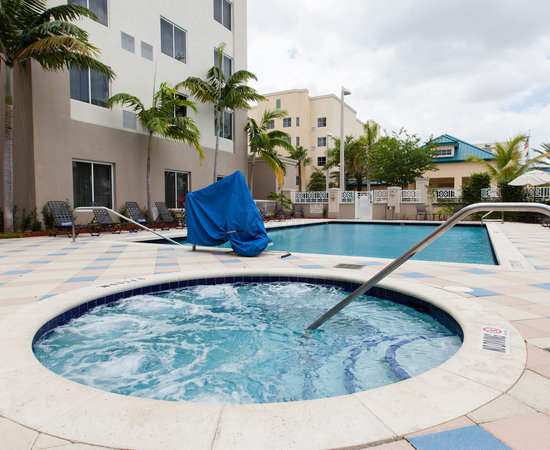 Hilton Garden Inn Miami Airport West (Miami, FL): What to Know BEFORE ...