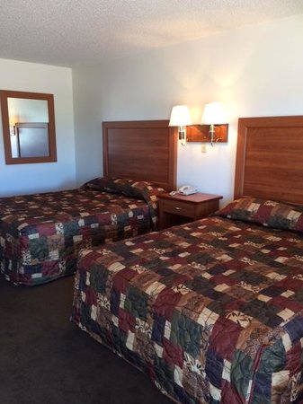 Royal Gorge Cabins (Canon City, CO): What to Know BEFORE You Bring Your ...