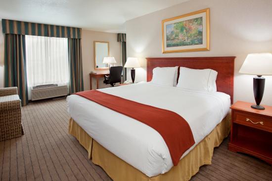 Holiday Inn Express Lawrence (Lawrence, KS): What to Know BEFORE You ...