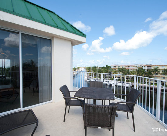 Courtyard By Marriott Key Largo Key Largo FL What To Know BEFORE   One Bedroom Suite Marina View V9 1 