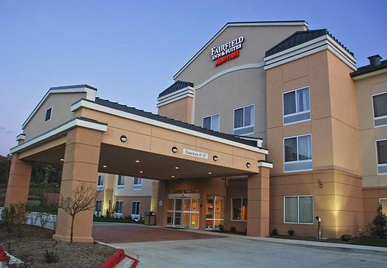 Fairfield Inn & Suites Columbia (Columbia, MO): What to Know BEFORE You ...