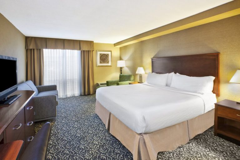holiday inn national airport/crystal city 3 reliable 7.7
