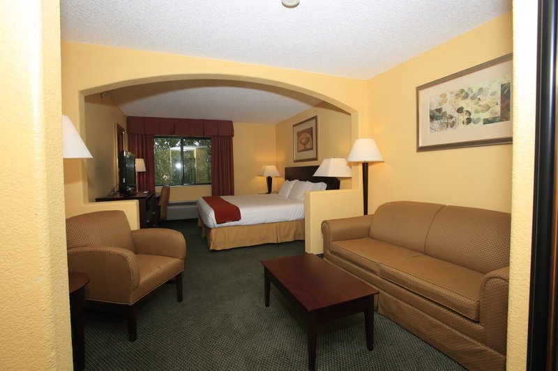 Holiday Inn Express Air Force Academy Colorado Springs CO What To   Suite 41 