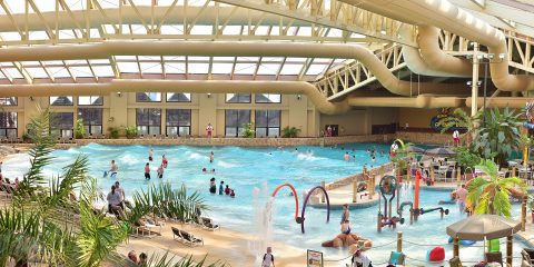 14 Family Ski Resorts With Indoor Water Parks | Family Vacation Critic