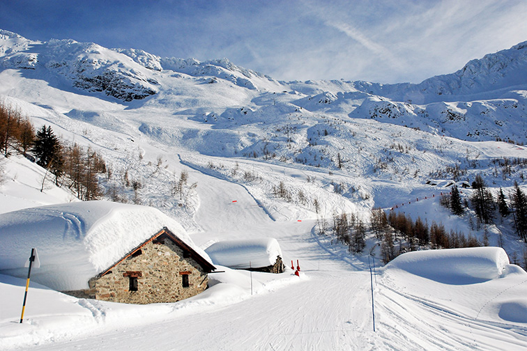 Sainte Foy Tarentaise, Piste, Winter Season, Ski Season, The French Alps, Winter Scene; Courtesy of Max Samuel/Shutterstock