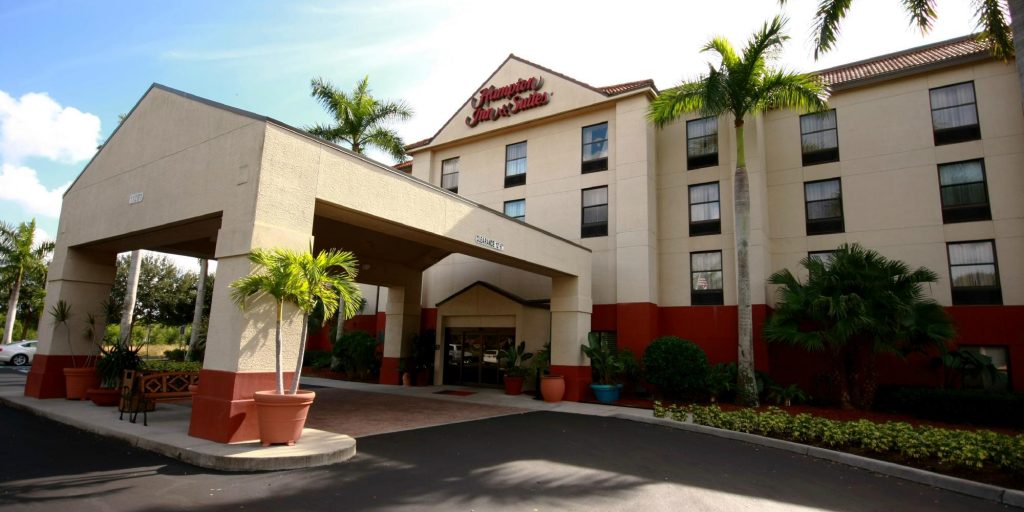 Hampton Inn & Suites Fort Myers Beach / Sanibel Gateway (Fort Myers ...