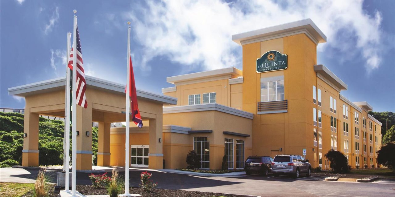 La Quinta Inn & Suites Knoxville Central Papermill (Knoxville, TN ...