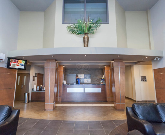 BEST WESTERN PLUS Dartmouth Hotel & Suites (Dartmouth): What to Know ...