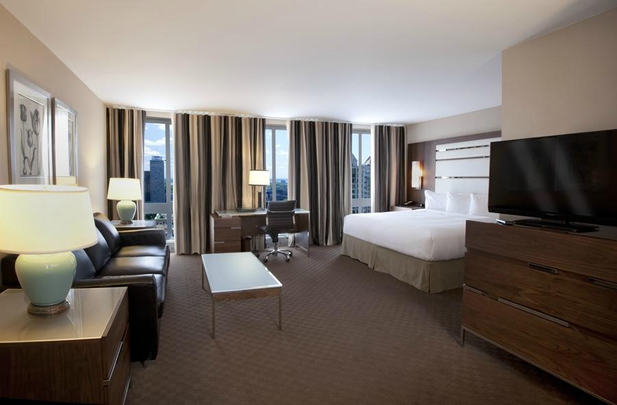 Hotel Le Cantlie Suites (Montreal): What to Know BEFORE You Bring Your ...