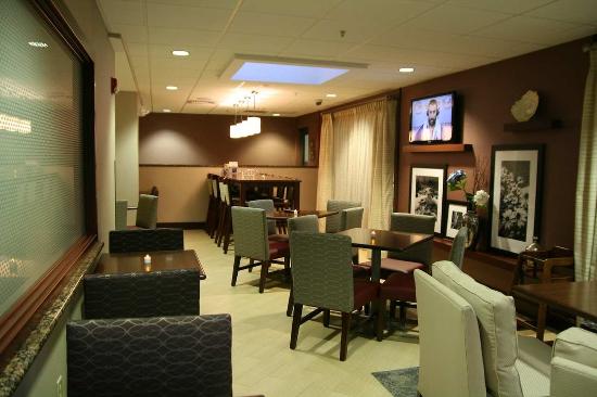 Hampton Inn Oneonta Oneonta NY What To Know BEFORE You Bring Your   Lobby 15 