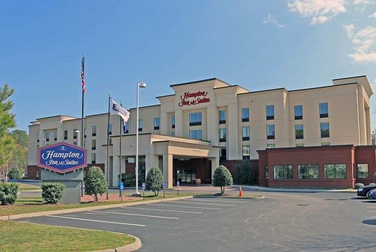 Hampton Inn & Suites Norfolk-Airport (Norfolk, VA): What to Know BEFORE ...