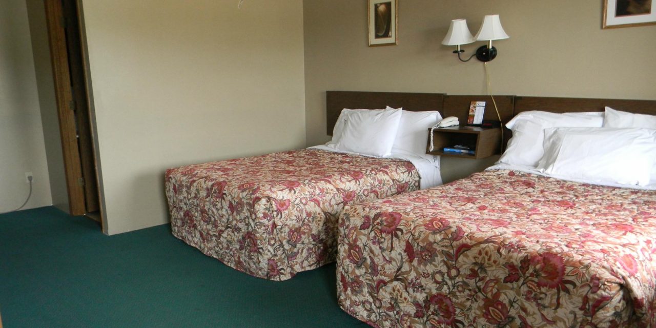 Munising Motel (Munising, MI): What to Know BEFORE You Bring Your Family