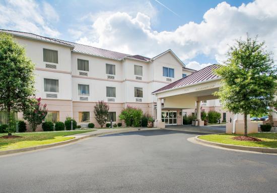 Comfort Suites Montgomery (Montgomery, AL): What to Know BEFORE You ...