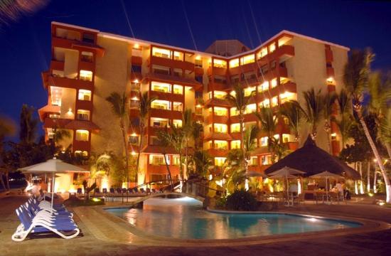 Luna Palace Hotel / Suites (Mazatlan): What to Know BEFORE You Bring ...