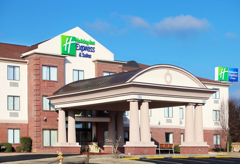 Holiday Inn Express Hotel & Suites Pine Bluff (Pine Bluff, AR): What to ...