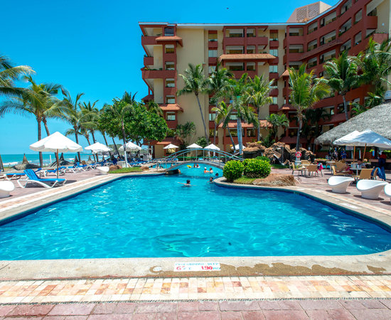 Luna Palace Hotel / Suites (Mazatlan): What to Know BEFORE You Bring ...