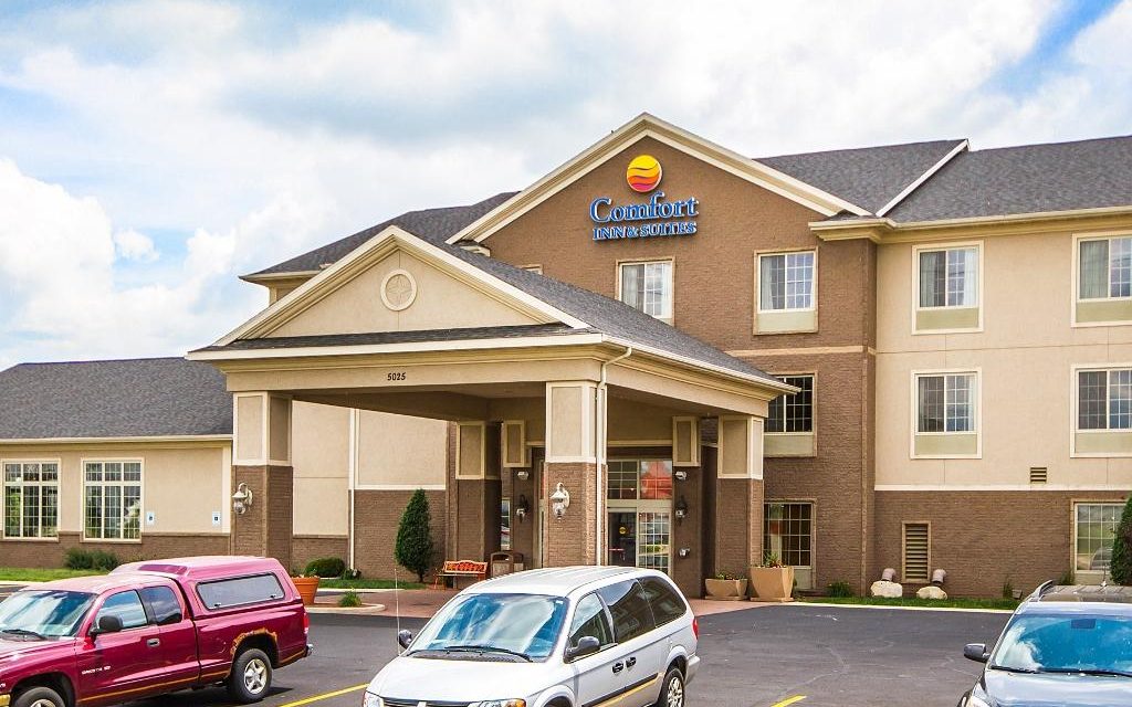 Comfort Inn & Suites Madison North (DeForest, WI): What to Know BEFORE ...