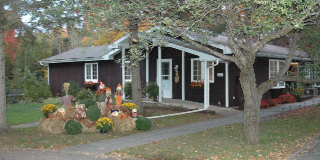 Country Charm Bed And Breakfast Ontario Canada