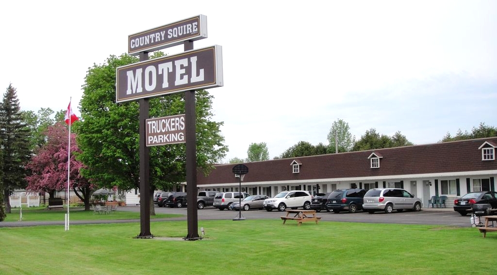 Country Squire Motel (Arnprior): What to Know BEFORE You Bring Your Family