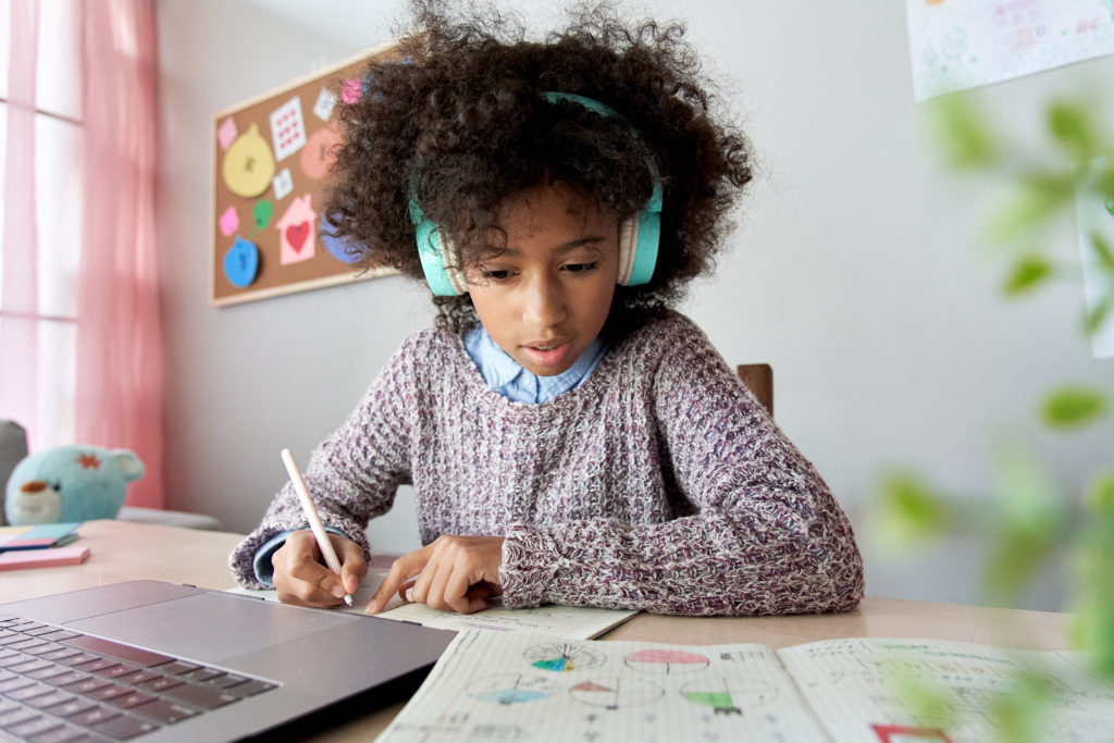 11 Best Kids Headphones for 2021, According to Expert Advice