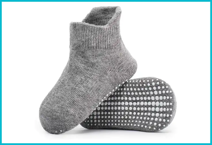 10 Best Baby Socks (That Actually Stay On) 2020 | Family Vacation Critic